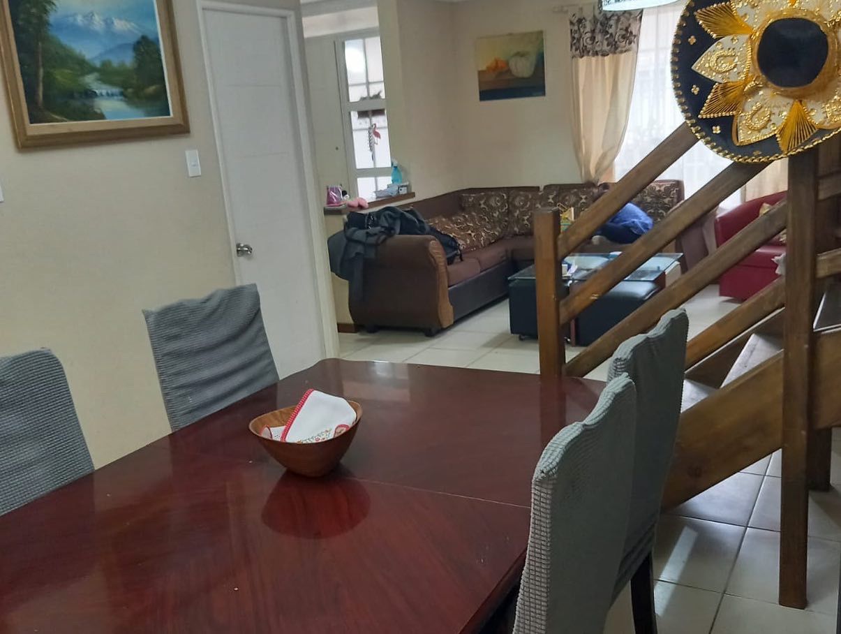 Arriendo Casa 4 dor., 2 baños