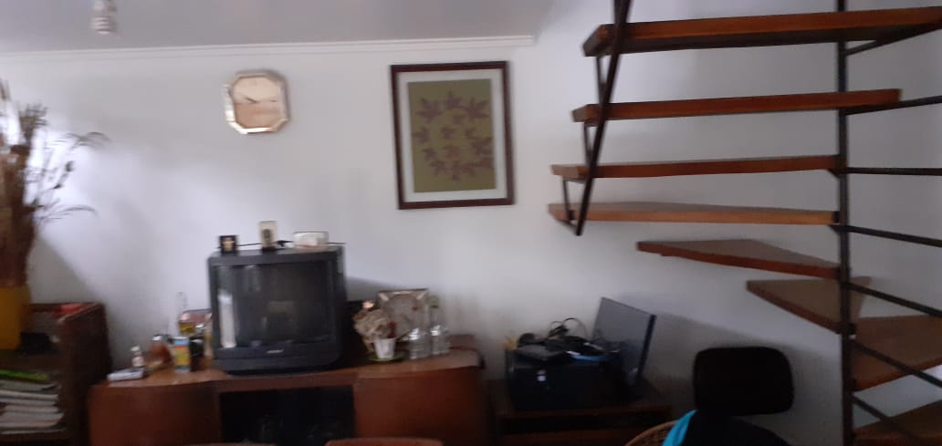 Casa 2 pisos 4 dorm. y 2 baños