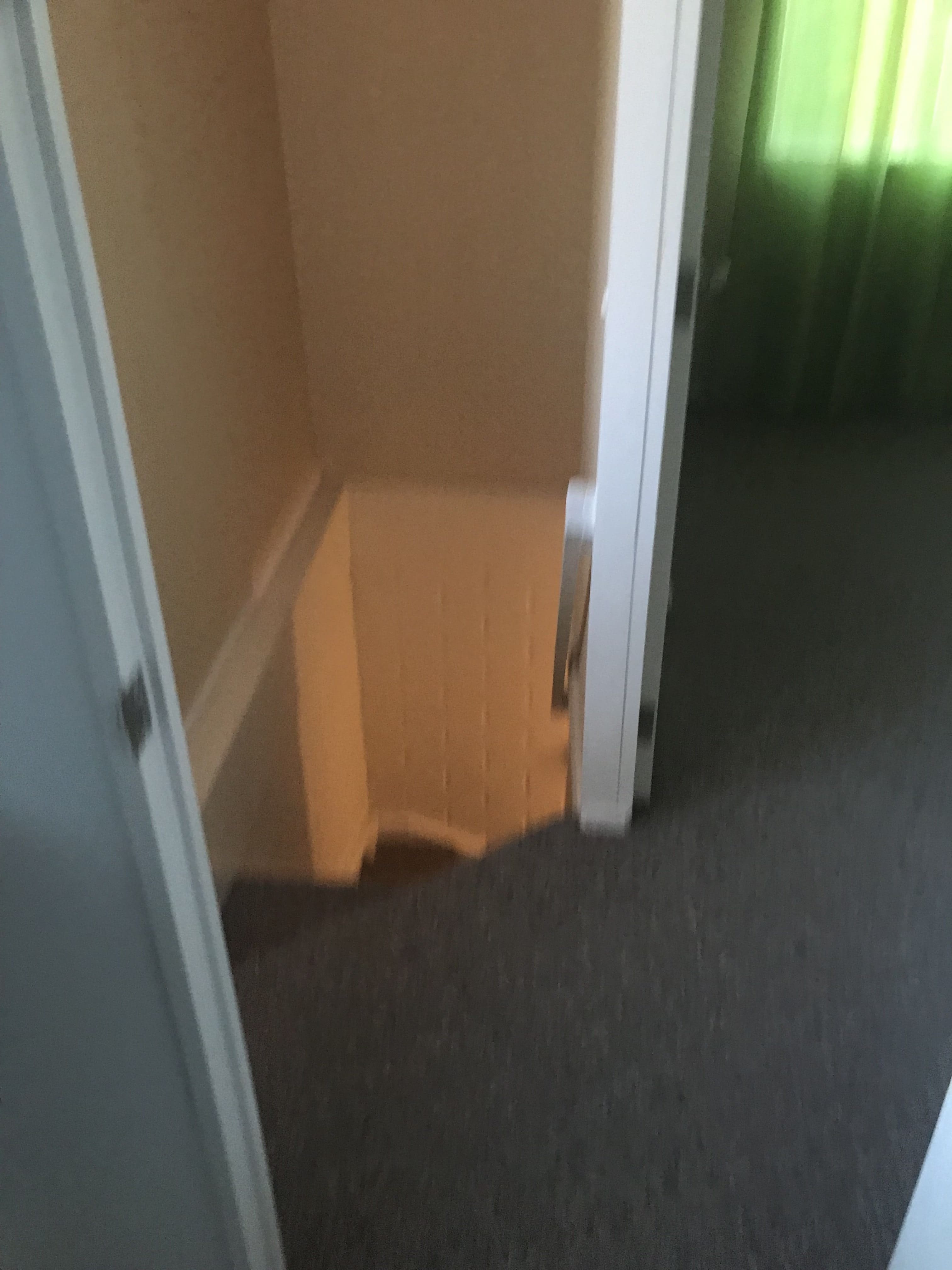 Casa 2 ps. con Local Comercial