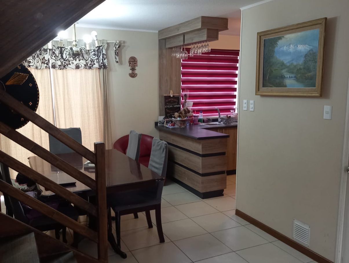 Arriendo Casa 4 dor., 2 baños