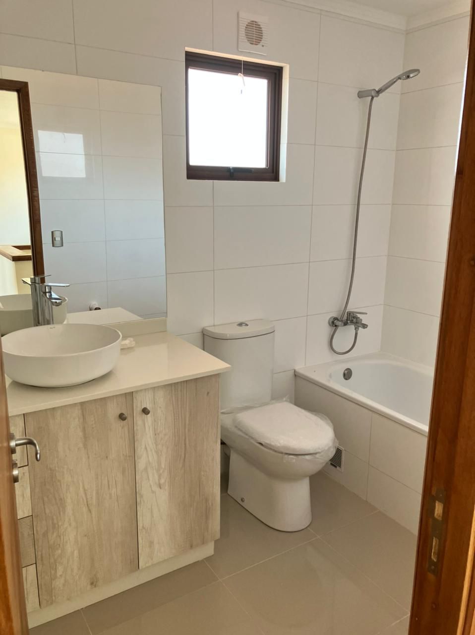 Arriendo Casa 4 dorm. 3 baños