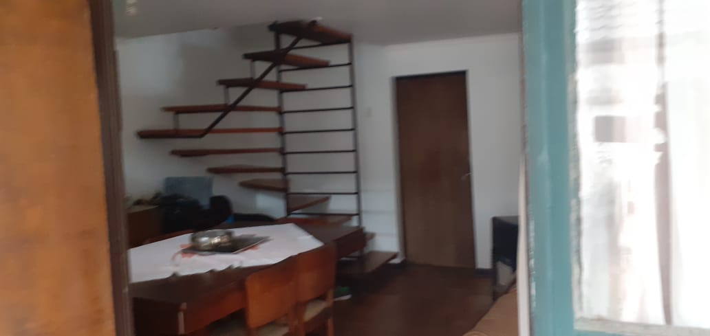 Casa 2 pisos 4 dorm. y 2 baños
